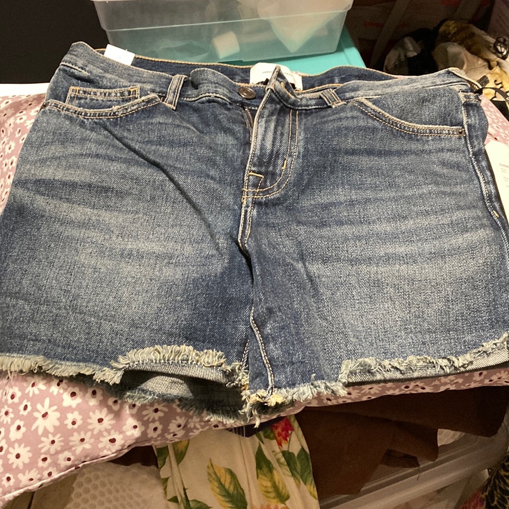 Brand new Current Elliott Boyfriend rolled short